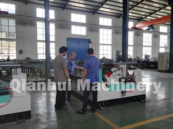 plywood veneer peeling machine .jpg plywood veneer peeling machine .jpg